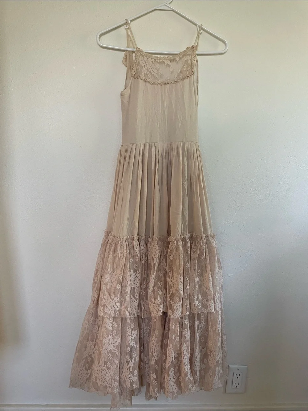 Girls' Lace Tiered Formal Dress in Cream